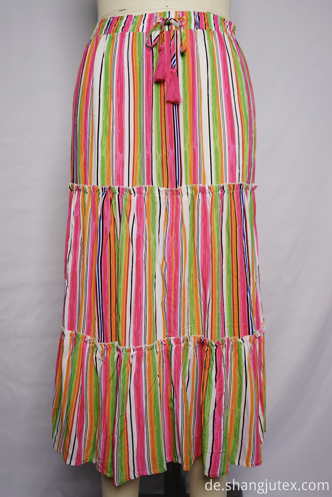 Stoffrayon des Frauenrocks fabric rayon of women's skirt